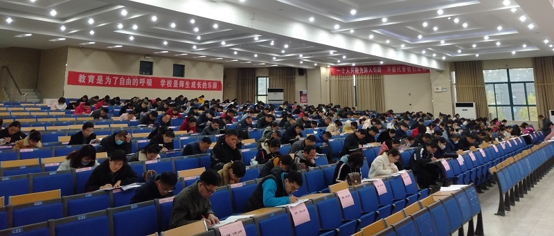 比一比，谁更认真.JPG