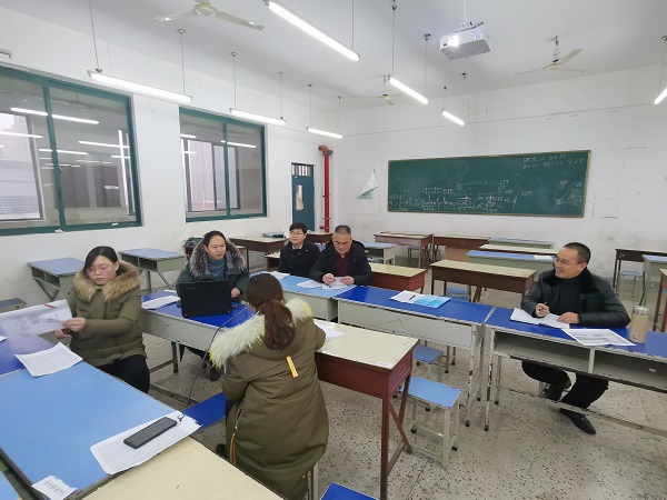 第三次月考班级座谈人会20201229103302.jpg