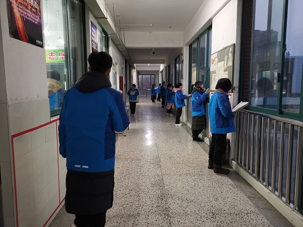清晨走廊读20210106091129.jpg