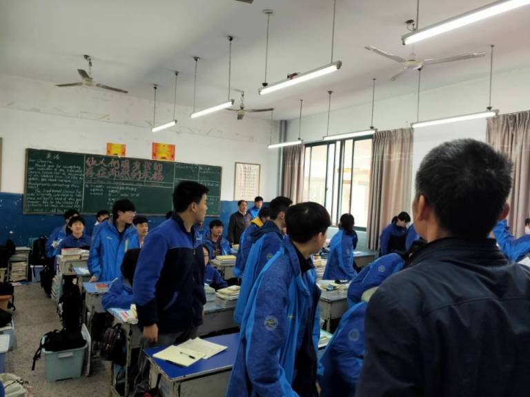 仪容仪表20210415090319.jpg