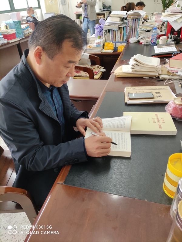 高二党小组5.jpg