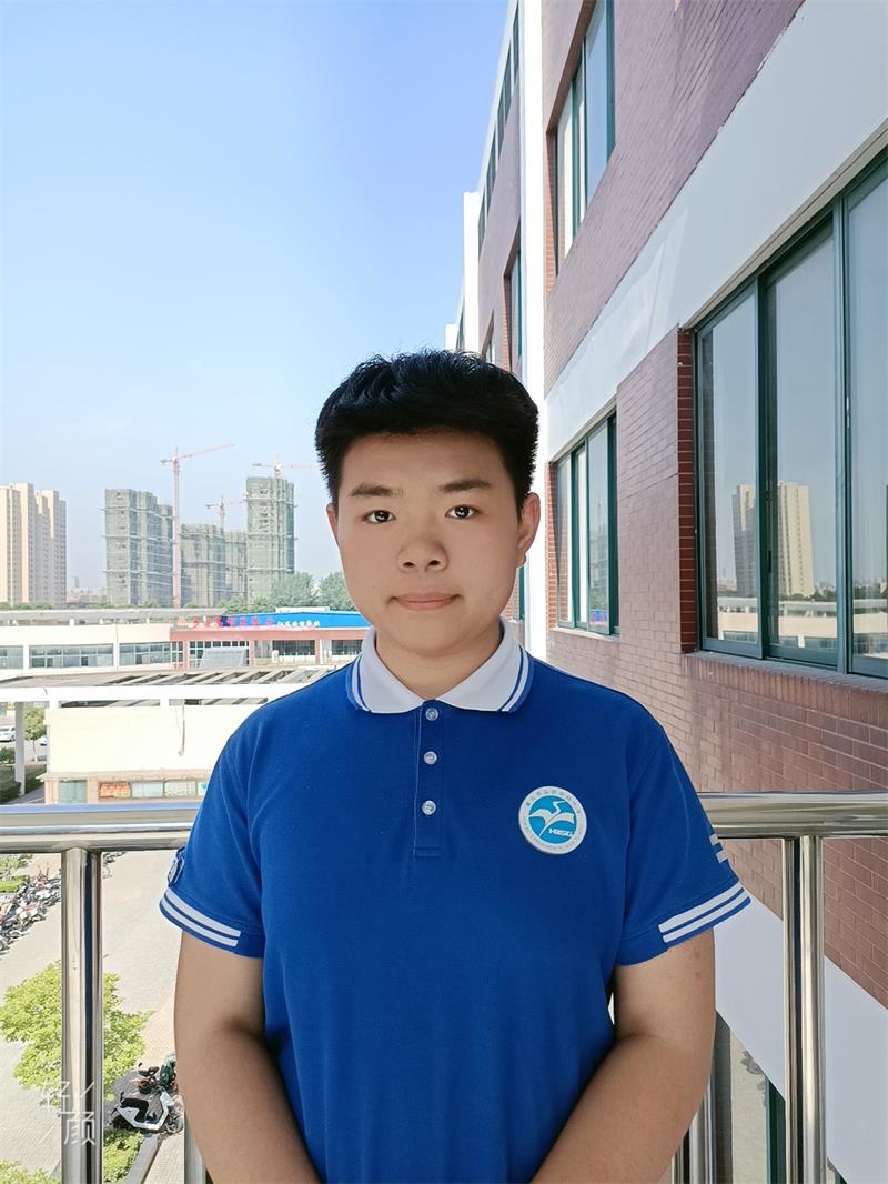 陈一凡.jpg