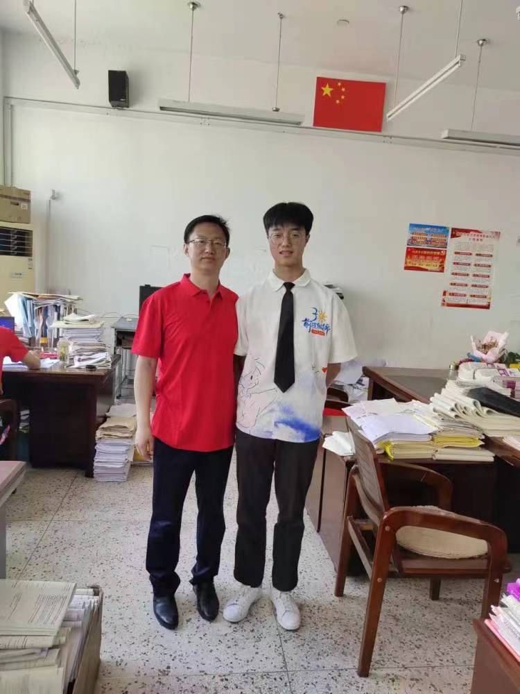 丁新华3.jpg