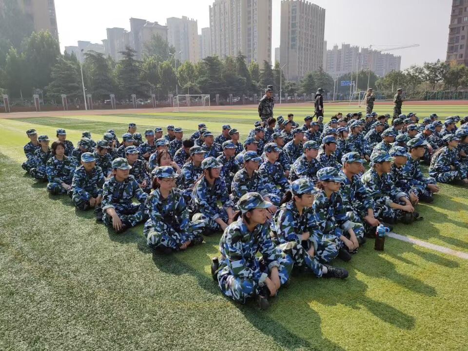 高一14班.jpg