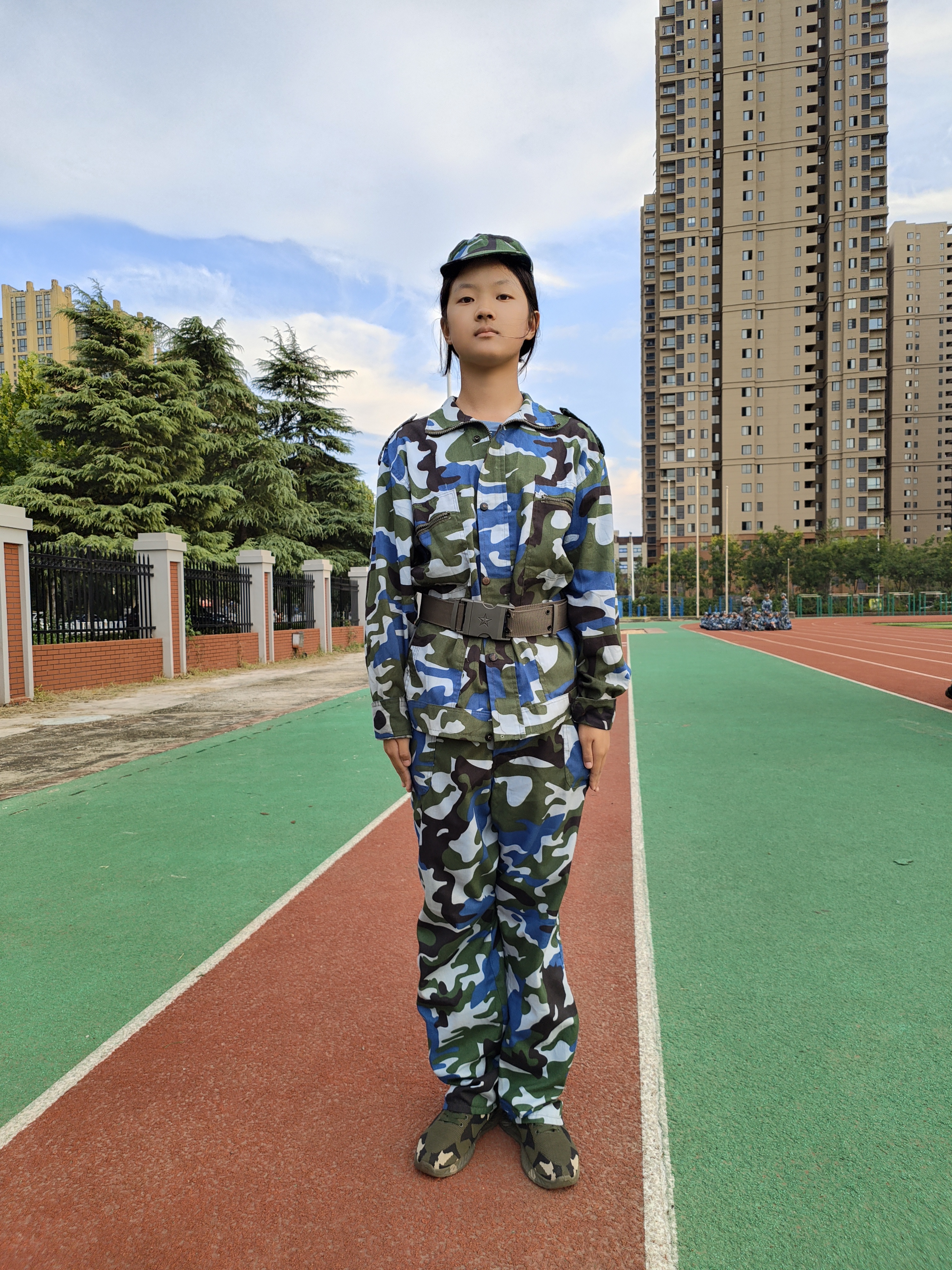 高一8班 王一一.jpg