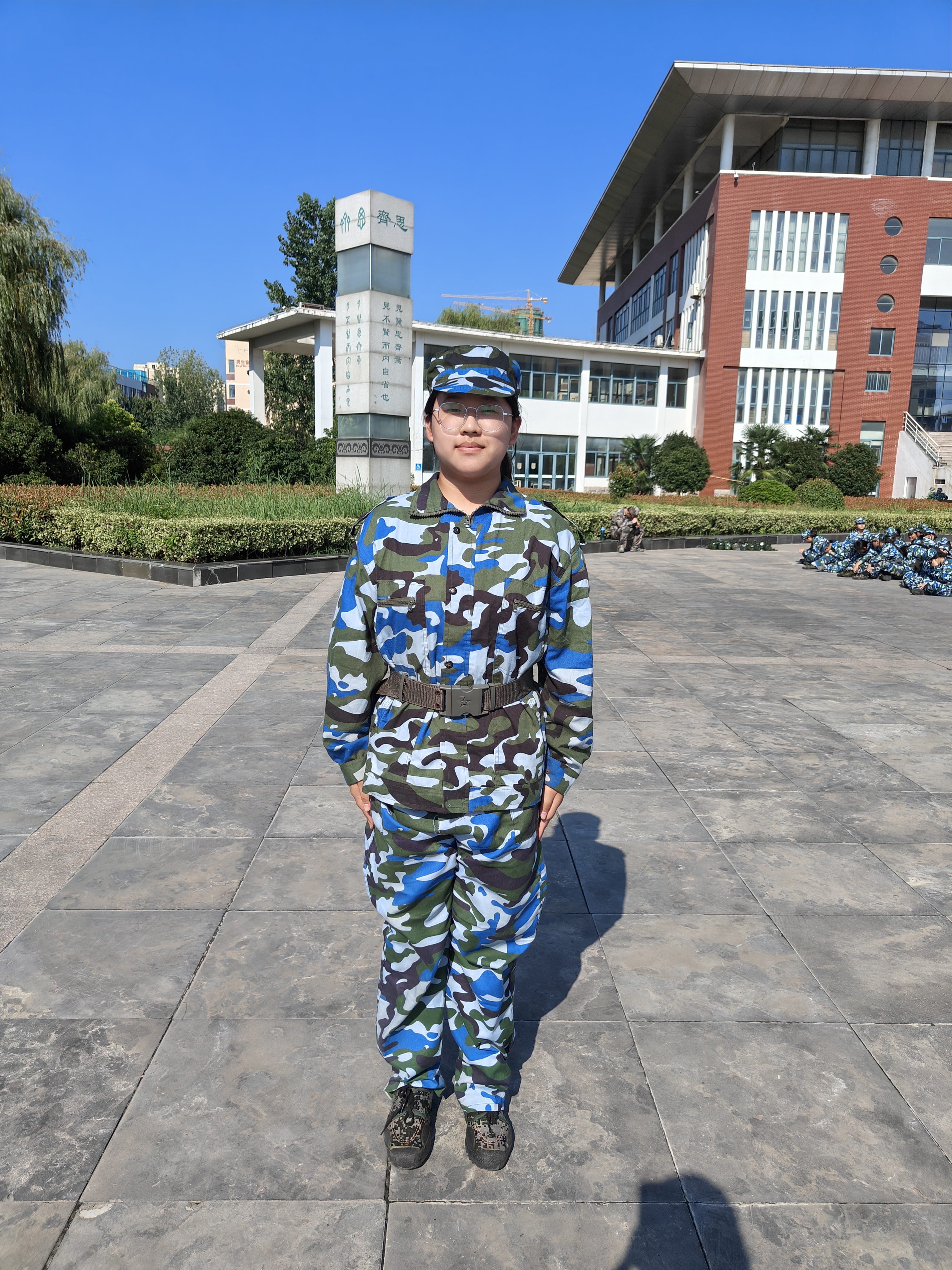 高一22班 高语涵.jpg