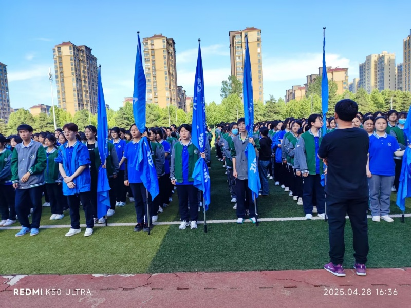 学生列队_副本.jpg